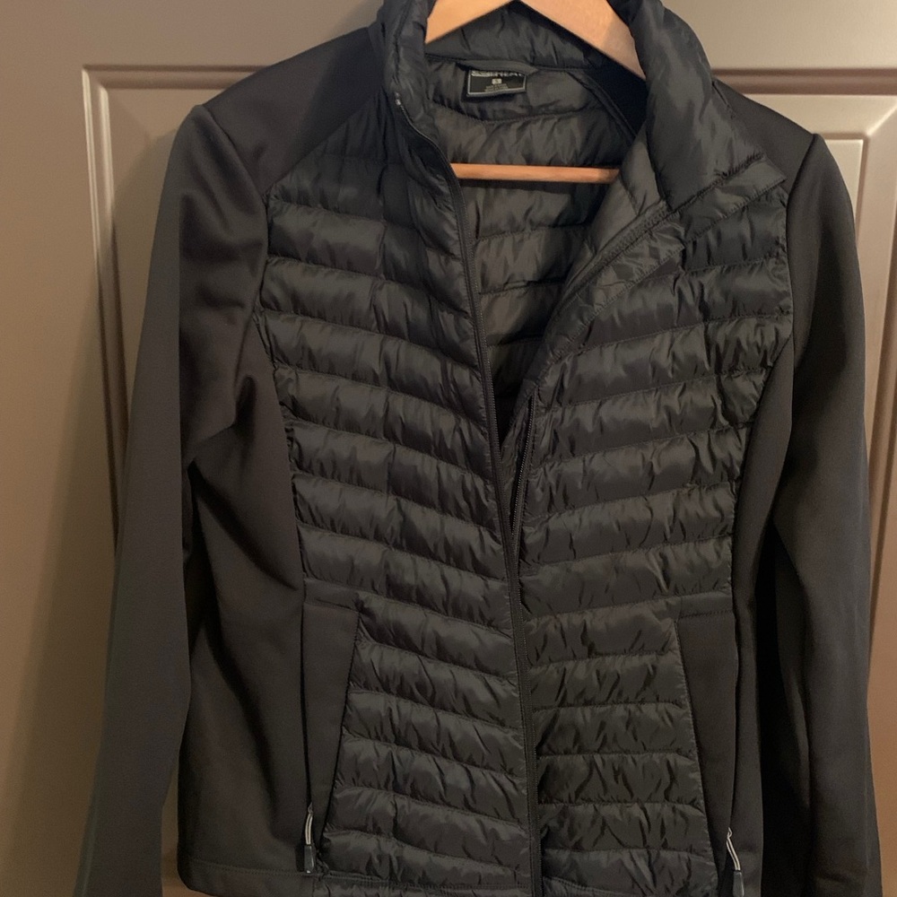 Short black gym jacket
